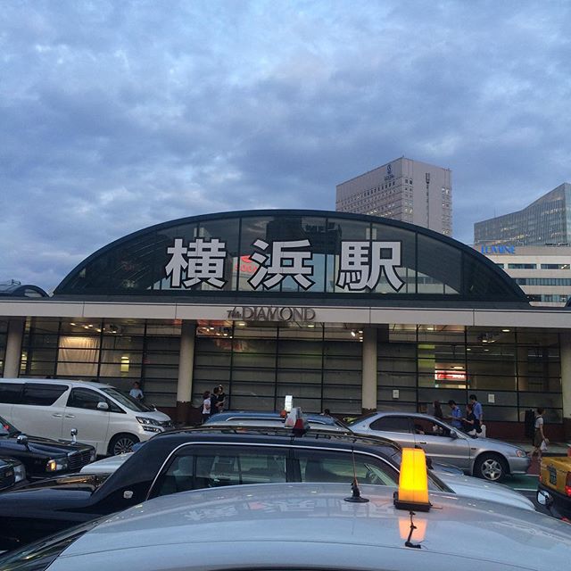 なんか横浜駅を正面から見るの久しぶりやなシアルがないのが違和感ありすぎかも